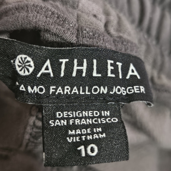 Athleta camo Farallon joggers size 10 - Picture 7 of 12